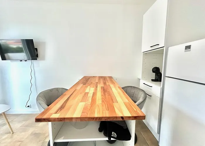 Proche * Villeneuve-Loubet